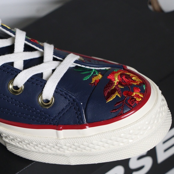 Converse Chuck 70 Navy Leather All Star Low Tops - Picture 4 of 7